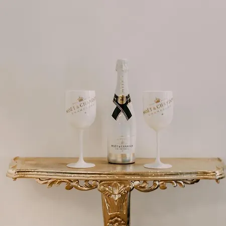 Black Sky בית נופש