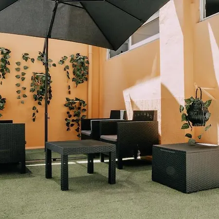 Black Sky * רומא